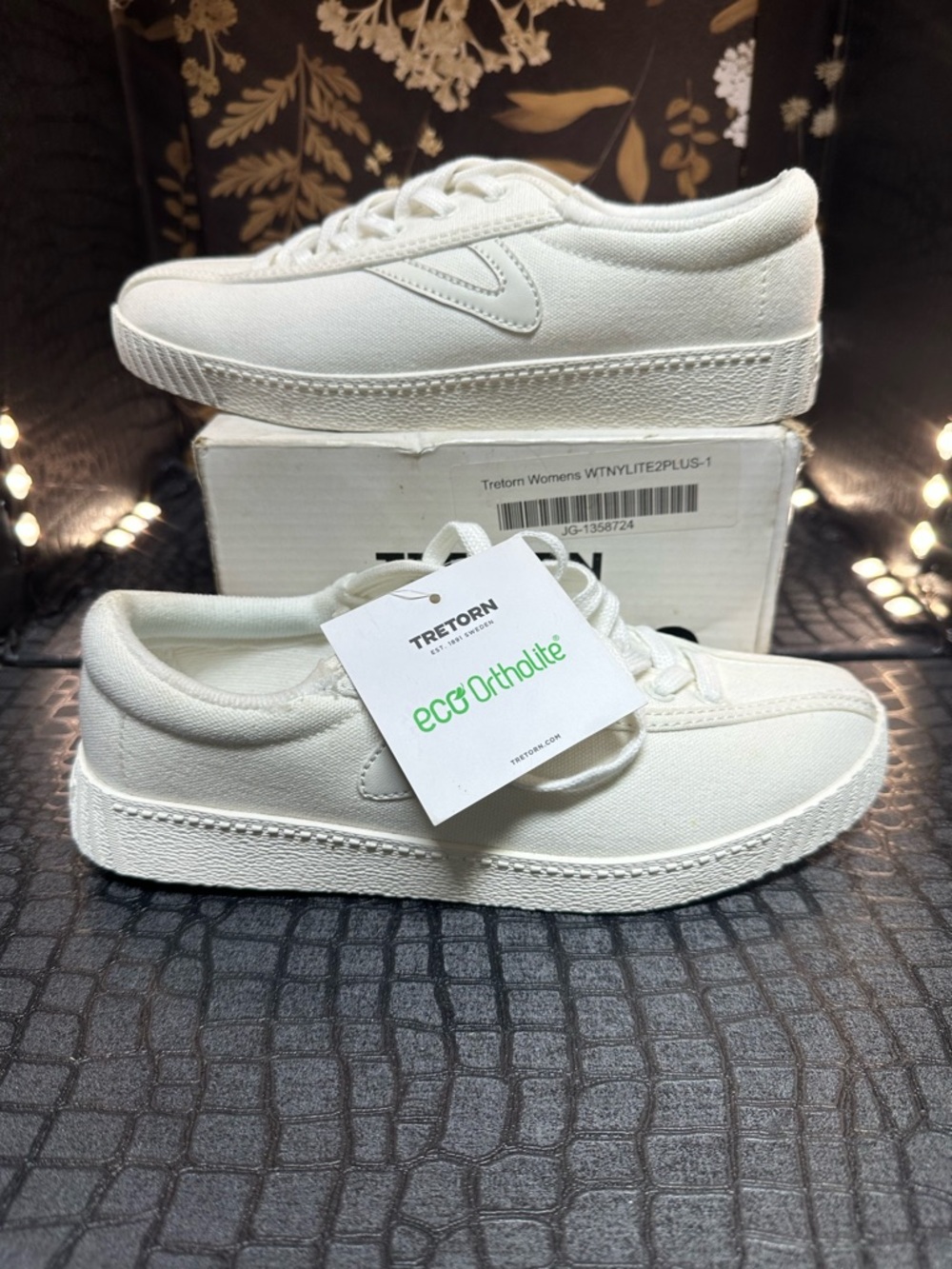 Tretorn Off-White Canvas Low-Top Sneakers
